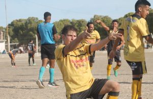 La T comenzó con goleada el campeonato