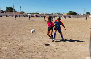 Debuta el fútbol femenino