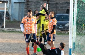 Talleres venció a Defensores y subió en la tabla