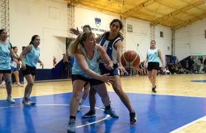 Las Azurras sumaron uno de dos en casa