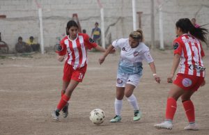Independiente derrotó a Defensores en el comienzo del Clausura