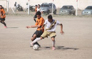 Defensores y Las Grutas ayudaron a Talleres con su empate