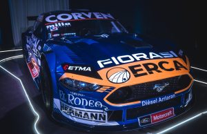 Manu Urcera presentó los autos con los que competirá este 2025