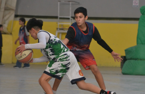 Luego de ser declarada de interés Provincial, la escuela de Básquet Las Grutas ganó en todas sus categorías