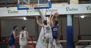 Ferro no pudo con Deportivo Viedma en su retorno en primera de la ABVI