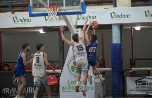 Ferro no pudo con Deportivo Viedma en su retorno en primera de la ABVI