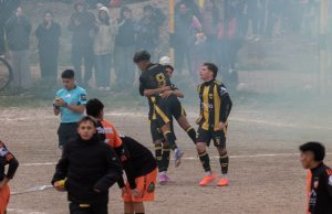 Hazaña de Talleres: goleó 4-0 a Sierra Colorada con nueve jugadores y clasificó al Regional Amateur