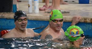 El torneo de Posta Americana en San Antonio reunió a 129 nadadores y nadadoras